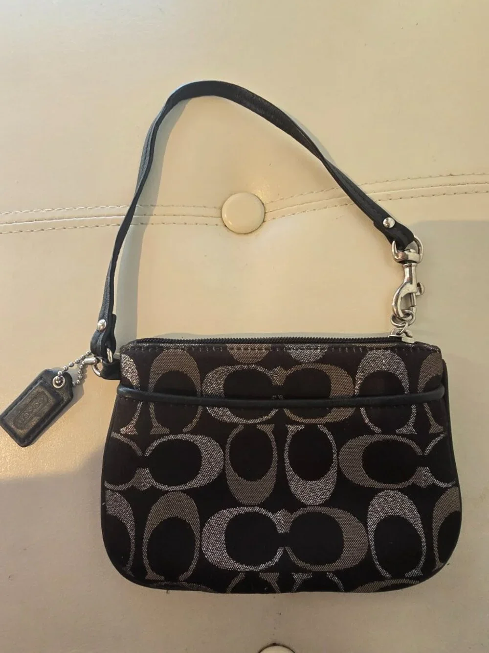 Coach Signature Metallic Logo Wristlet – Black/Grey